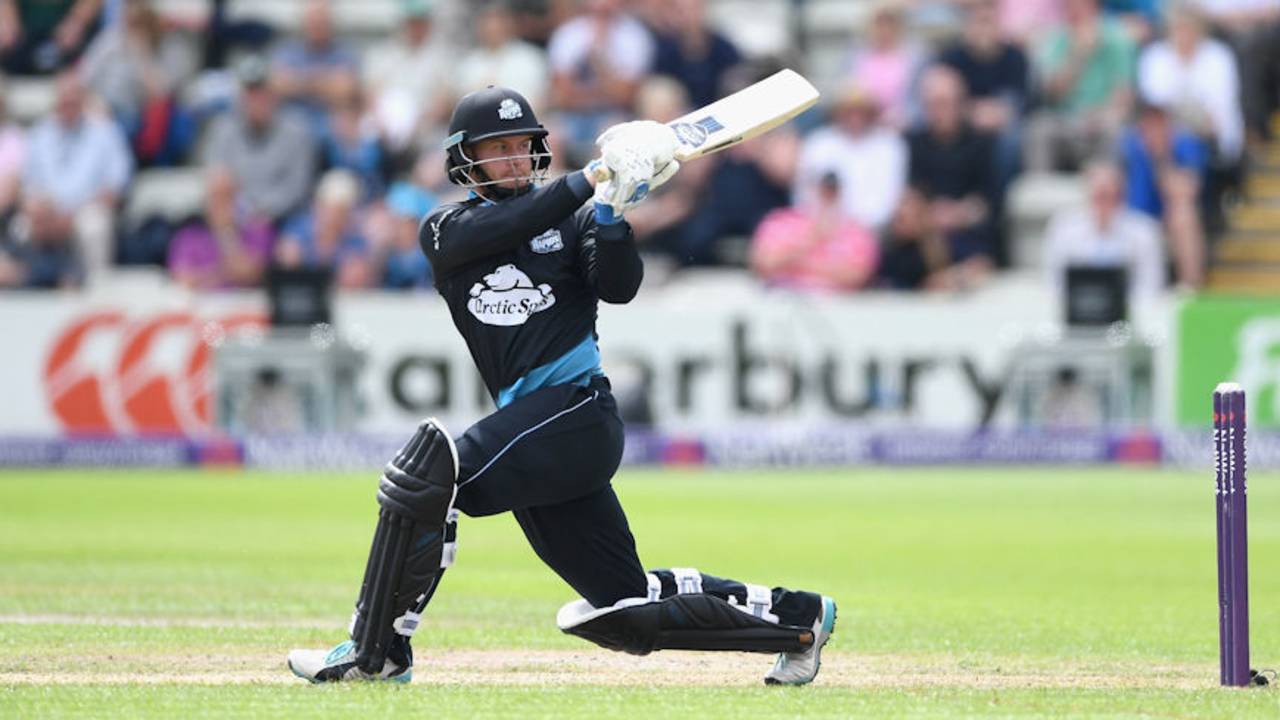 Alex Kervezee hits out during Worcestershire's innings
