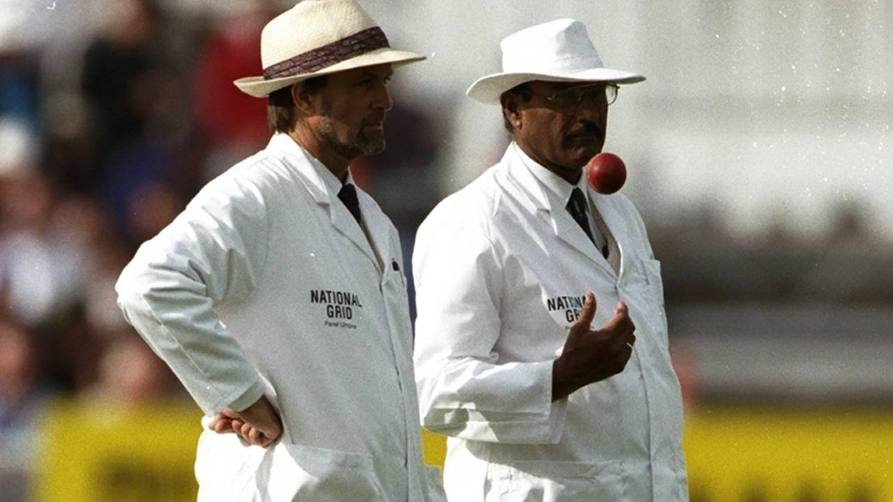 Umpires Peter Willey and Javed Akhtar watch proceedings, England v South Africa, 5th Test, 3rd day, Headingley, August 7, 1998