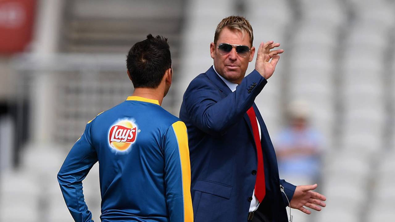 Before the start of play, Shane Warne had a chat with Pakistan's legspinner Yasir Shah&nbsp;&nbsp;&bull;&nbsp;&nbsp;Getty Images