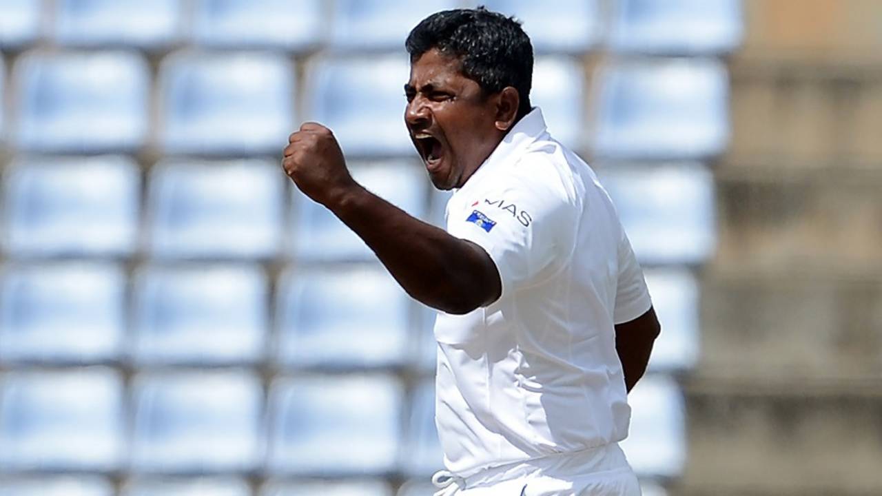 Rangana Herath exults after removing Steven Smith, Sri Lanka v Australia, 1st Test, Pallekele, 2nd day, July 27, 2016