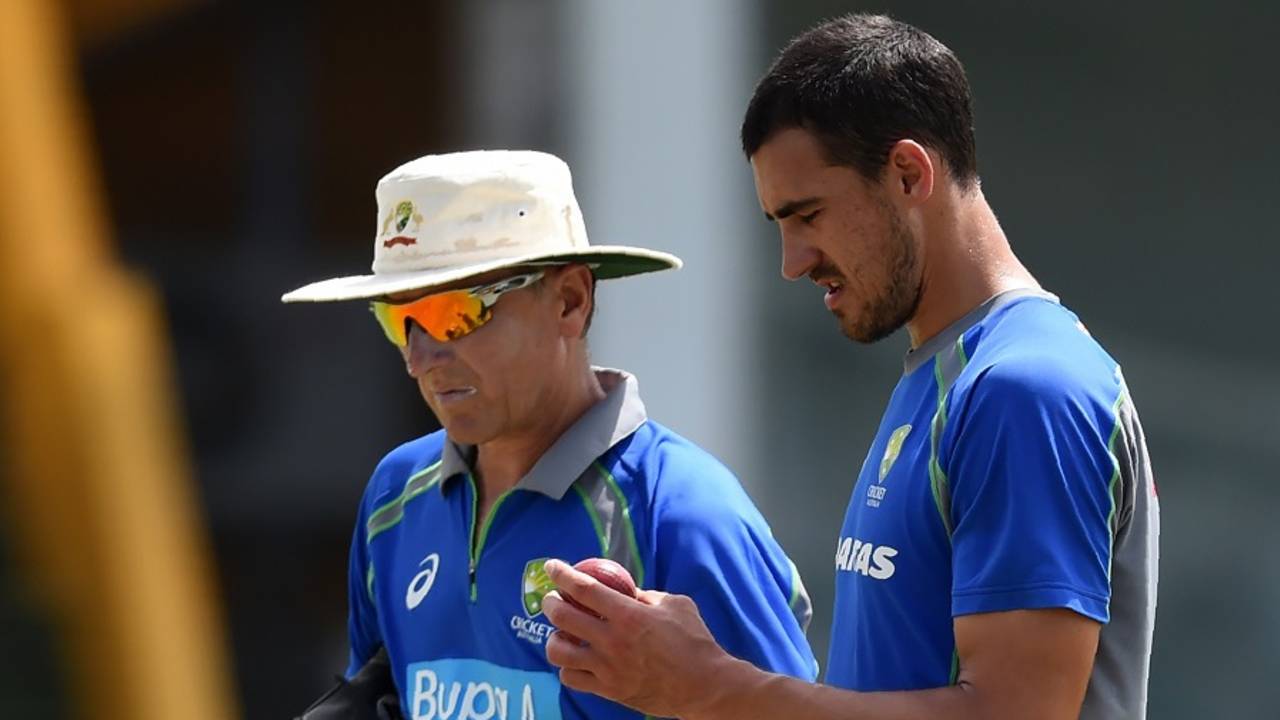 Mitchell Starc has a chat with bowling coach Allan Donald, Galle, August 2, 2016