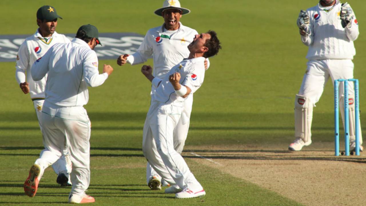 Yasir Shah celebrates taking the key wicket of Joe Root, England v Pakistan, 4th Test, The Oval, 3rd day, August 13, 2016