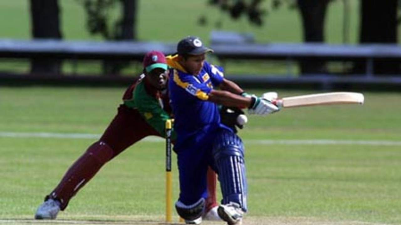 Ranawaka misses an attempted sweep. ICC Under-19 World Cup Super League Group 1: Sri Lanka Under-19s v West Indies Under-19s at Christchurch, 31 Jan 2002