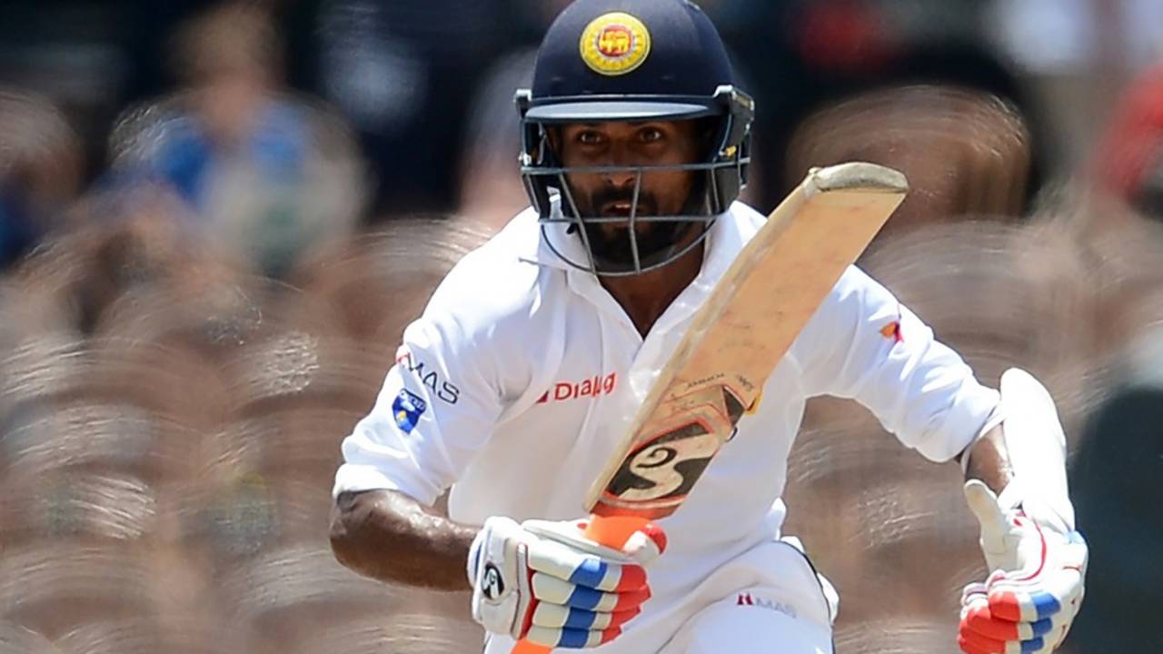 Kaushal Silva sets off for a run, Sri Lanka v Australia, 3rd Test, SSC, 4th day, August 16, 2016