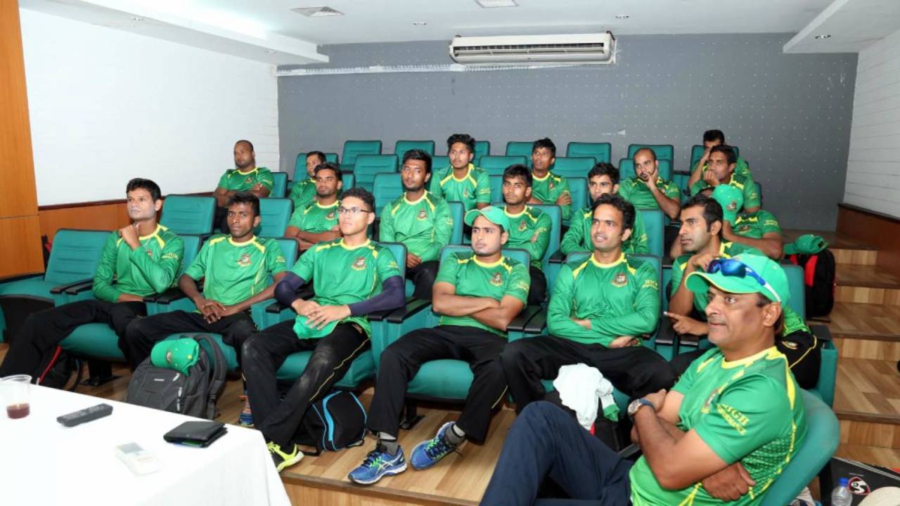 Venkatapathy Raju addresses players during a high performance spin camp