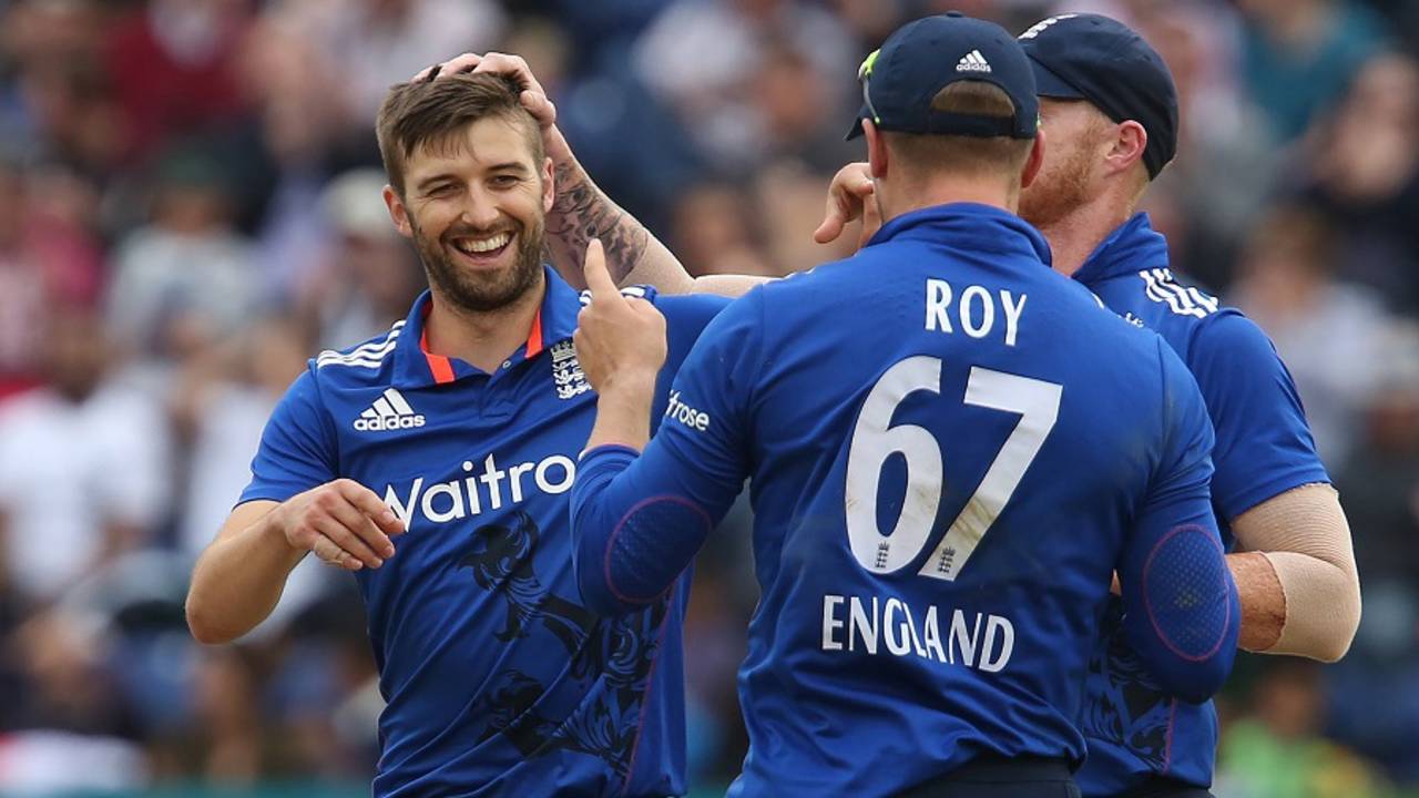 Mark Wood's double-strike rattled Pakistan's chase, England v Pakistan, 5th ODI, Cardiff, September 4, 2016