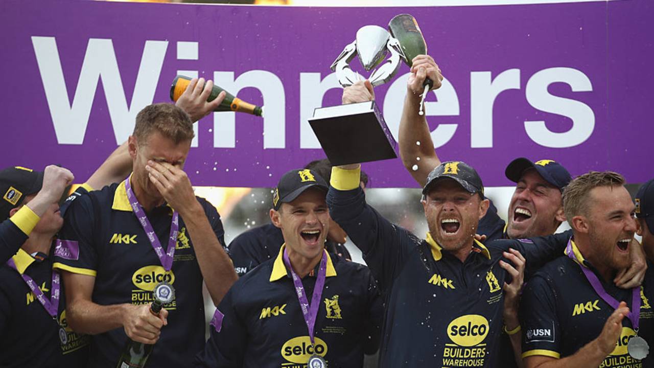 Ian Bell lifts the Royal London Cup, Surrey v Warwickshire, Royal London Cup Final, Lord's, September 17, 2016