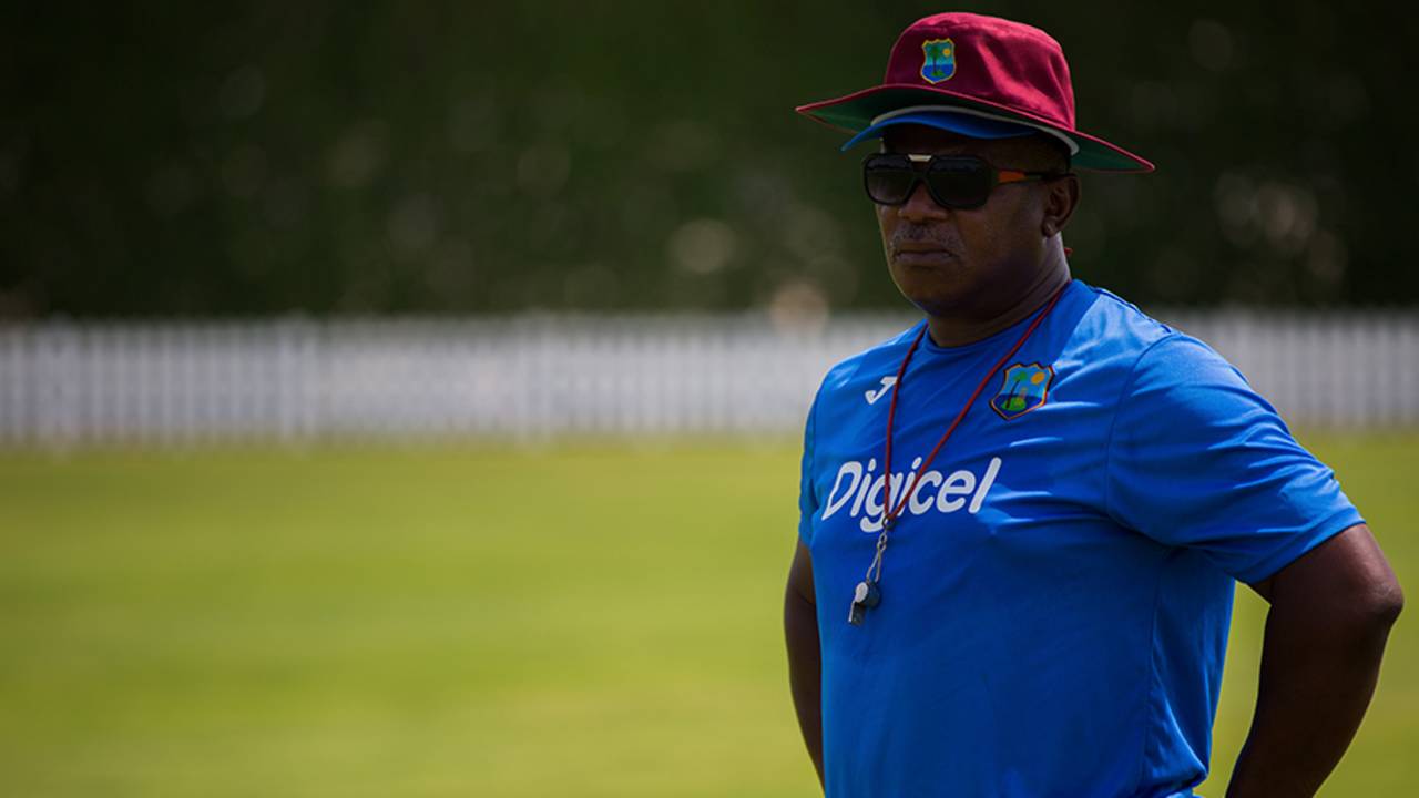 Hendy Springer oversees West Indies' training session, Dubai, September 19, 2016