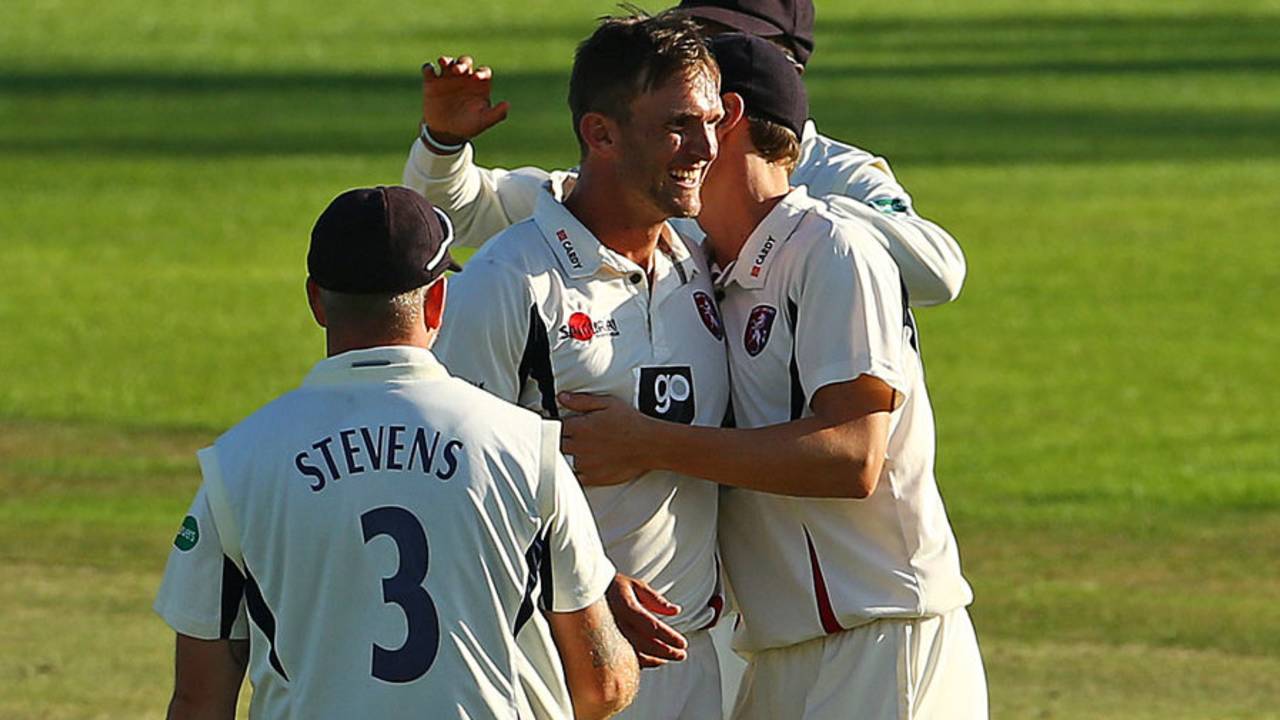 Hardus Viljoen picked up three more wickets, Kent v Essex, County Championship, Division Two, Canterbury, 3rd day, September 22, 2016