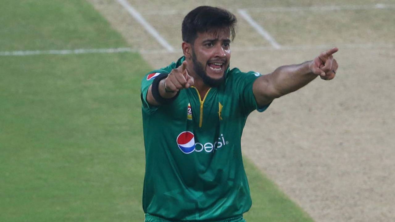 Pakistan's Imad Wasim turned the T20 into a no-contest&nbsp;&nbsp;&bull;&nbsp;&nbsp;Getty Images