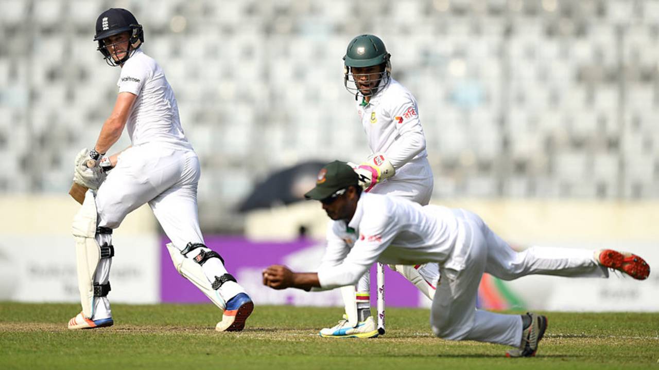 Chris Woakes was well caught at leg slip by Shuvagata Hom , Bangladesh v England, 2nd Test, Mirpur, 2nd day, October 29, 2016