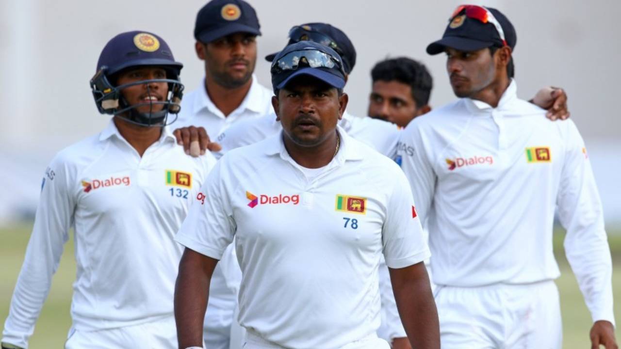 Rangana Herath took yet another five-wicket haul, Zimbabwe v Sri Lanka, 2nd Test, Harare, 4th day, November 9, 2016