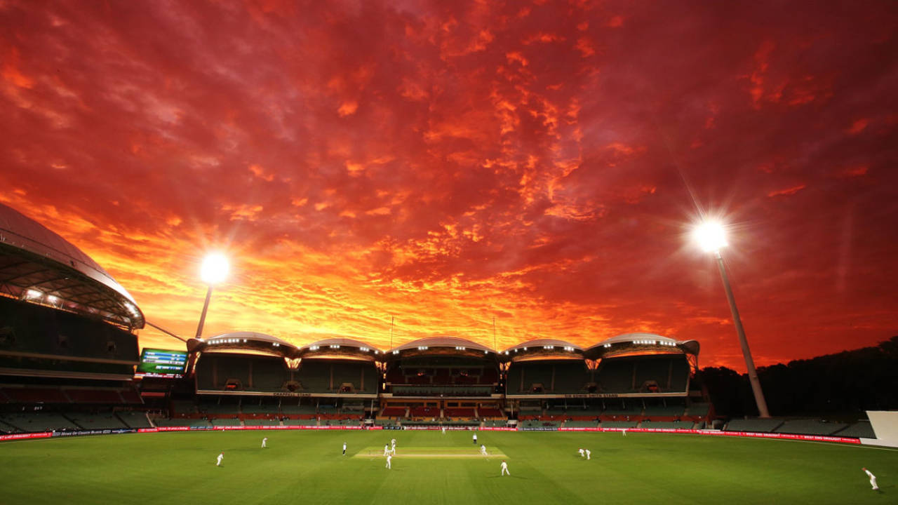 Cricket at sunset in Adelaide, South Australia v New South Wales, Sheffield Shield 2016-17, Adelaide, 1st day, December 5, 2016