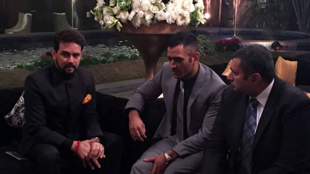 Anurag Thakur and MS Dhoni at Yuvraj Singh's wedding reception, Delhi, December 7, 2016