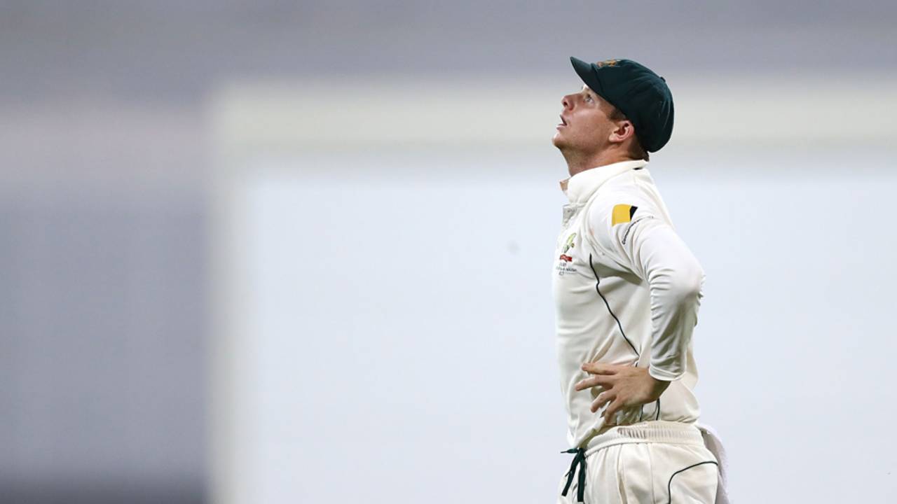 Steven Smith looks to the skies after dropping Asad Shafiq, Australia v Pakistan, 1st Test, Brisbane, 4th day, December 18, 2016