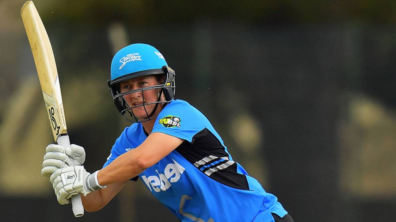 Sophie Devine suffered a dislocated thumb while playing for the Adelaide Strikers in the Women's Big Bash League&nbsp;&nbsp;&bull;&nbsp;&nbsp;Getty Images