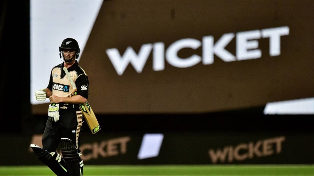 Colin Munro was dismissed for a two-ball duck, New Zealand v Bangladesh, 1st T20I, Napier, January 3, 2017