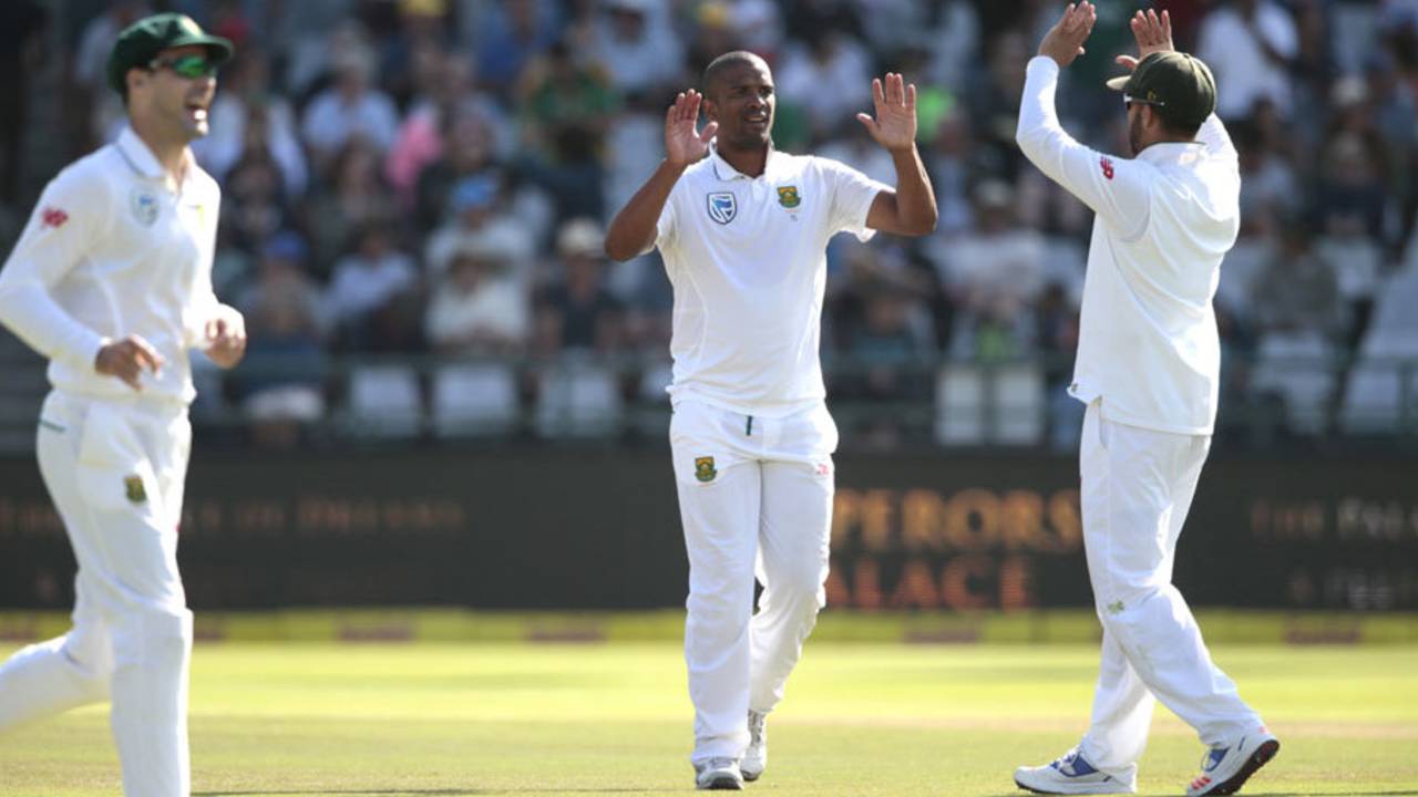 Vernon Philander wrapped up the tail, South Africa v Sri Lanka, 2nd Test, Cape Town, 2nd day, January 3, 2017