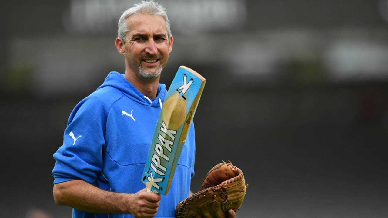 Jason Gillespie runs a drill prior to the start of the match, Middlesex v Yorkshire, County Championship Division One, Lord's, September 20, 2016