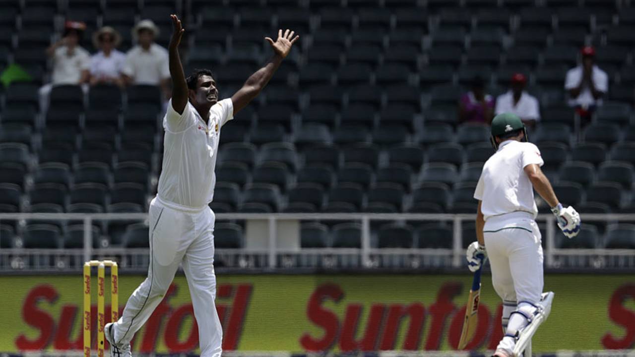 Angelo Mathews ended his wait for a wicket when he trapped Stephen Cook lbw, South Africa v Sri Lanka, 3rd Test, Johannesburg, 1st day, January 12, 2017