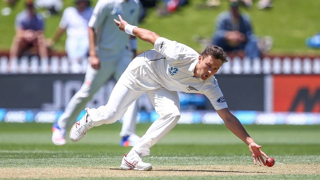 Trent Boult moves to his left to field off his own bowling, New Zealand v Bangladesh, 1st Test, Wellington, 2nd day, January 13, 2017
