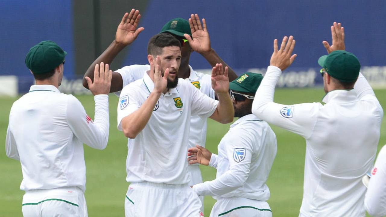 Wayne Parnell claimed the wicket of Suranga Lakmal, South Africa v Sri Lanka, 3rd Test, Johannesburg, 3rd day, January 14, 2017