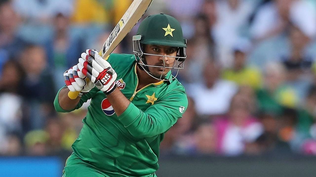 Sharjeel Khan crunches one through the off side, Australia v Pakistan, 2nd ODI, Melbourne, January 15, 2017