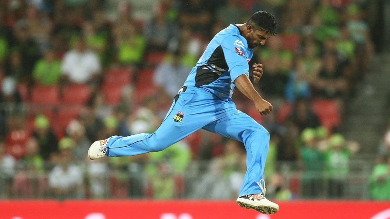Ish Sodhi is charged up after taking one of his six wickets, Sydney Thunder v Adelaide Strikers, Big Bash League 2016-17, Sydney, January 18, 2017