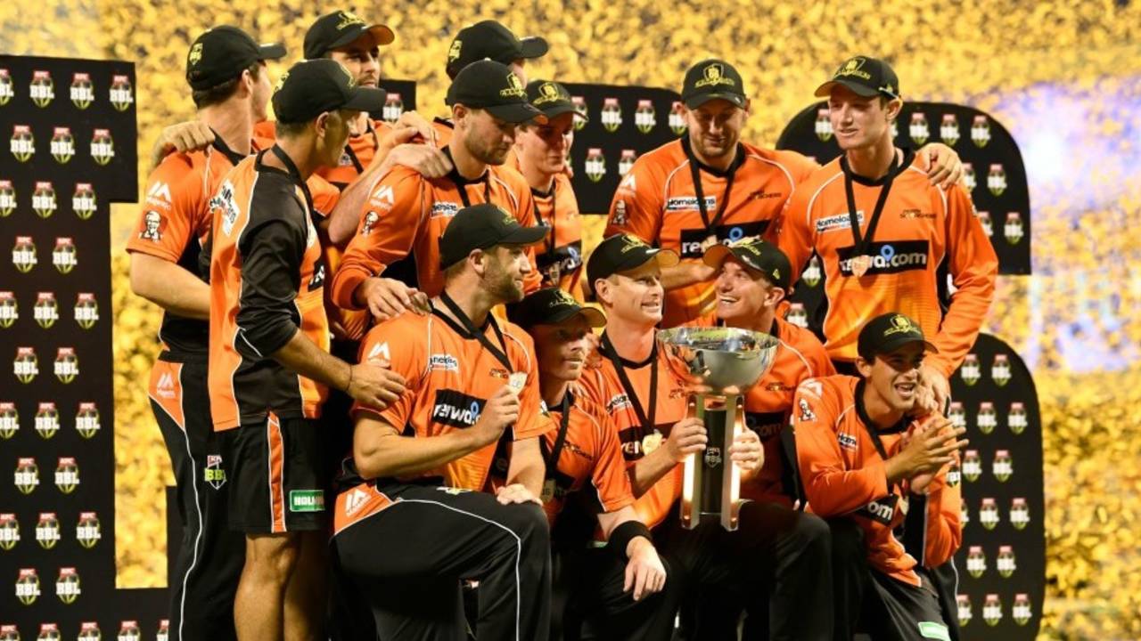 The Perth Scorchers got their hands on the BBL trophy for the third time, Perth Scorchers v Sydney Sixers, BBL 2016-17, Final, Perth, January 28, 2017