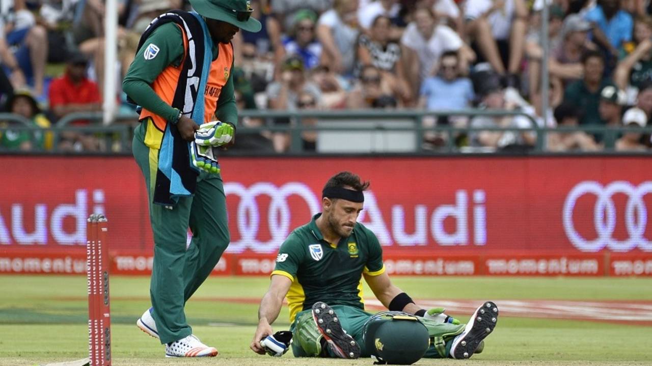 Faf du Plessis overcame cramps to hit 185, his second century of the series&nbsp;&nbsp;&bull;&nbsp;&nbsp;AFP