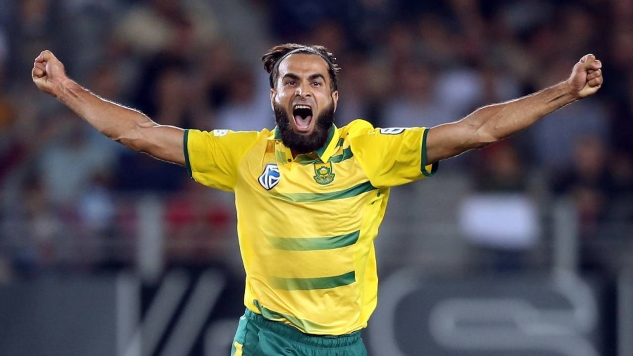 Imran Tahir is ecstatic after taking a wicket, New Zealand v South Africa, one-off T20I, Auckland, February 17, 2017