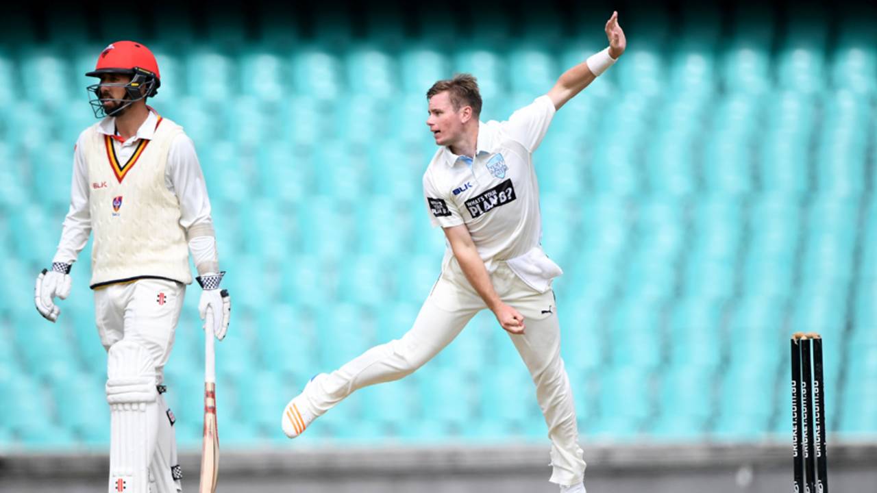 Hampshire legspinner Mason Crane bowls on his Sheffield Shield debut for New South Wales, New South Wales v South Australia, Sheffield Shield 2016-17, 1st day, Sydney, March 7, 2017, 