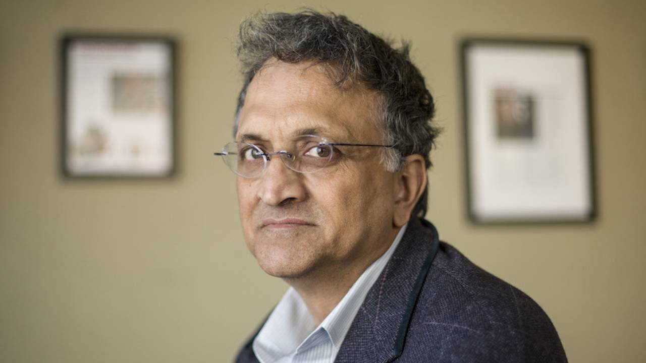 Ramachandra Guha at an event to talk about one of his books, Toronto, April 28, 2014