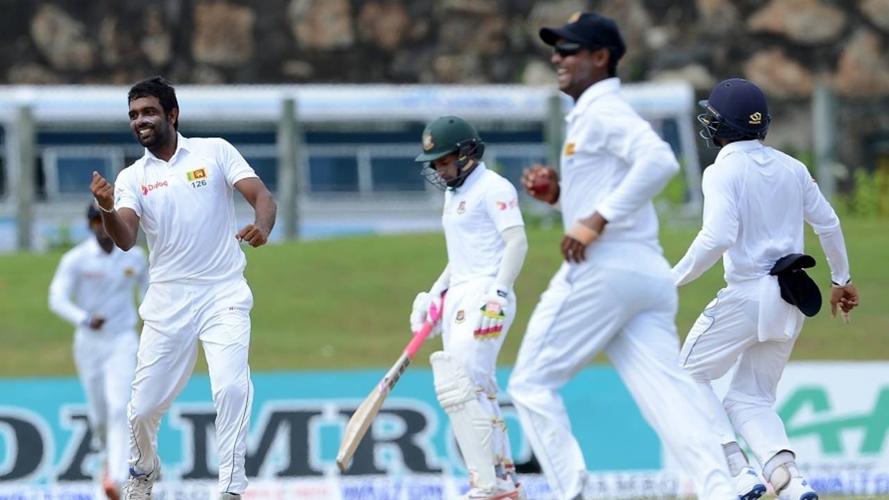 Dilruwan Perera is pumped up after dismissing Tamim Iqbal, Sri Lanka v Bangladesh, 1st Test, Galle, 5th day, March 11, 2017