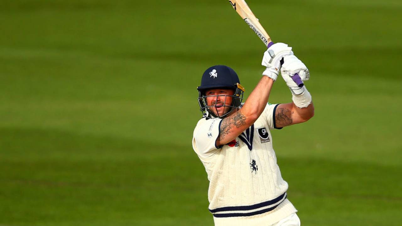 Darren Stevens helped Kent rebuild with a half-century, Sussex v Kent, County Championship, Division Two, Hove, 1st day, April 14, 2017