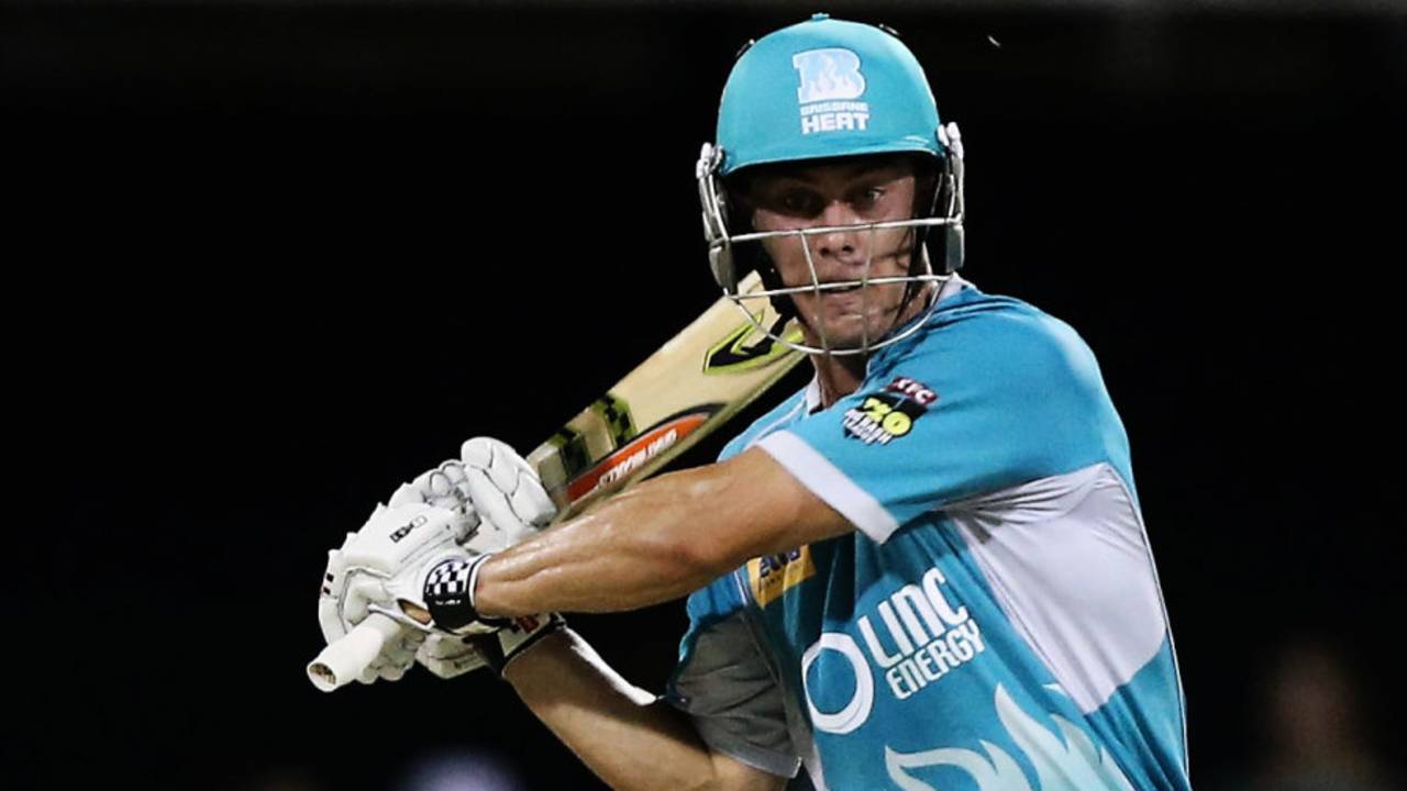 Chris Lynn sets up to play the shot, Brisbane Heat v Perth Scorchers, Big Bash League 2013-14, Brisbane, December 22, 2013