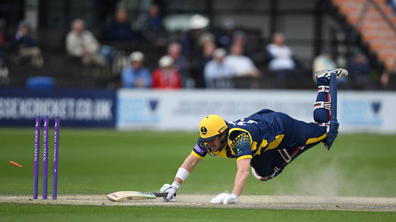 Will Bragg's dive wasn't enough to save him, Sussex v Glamorgan, Royal London Cup, South Group, Hove, May 2, 2017