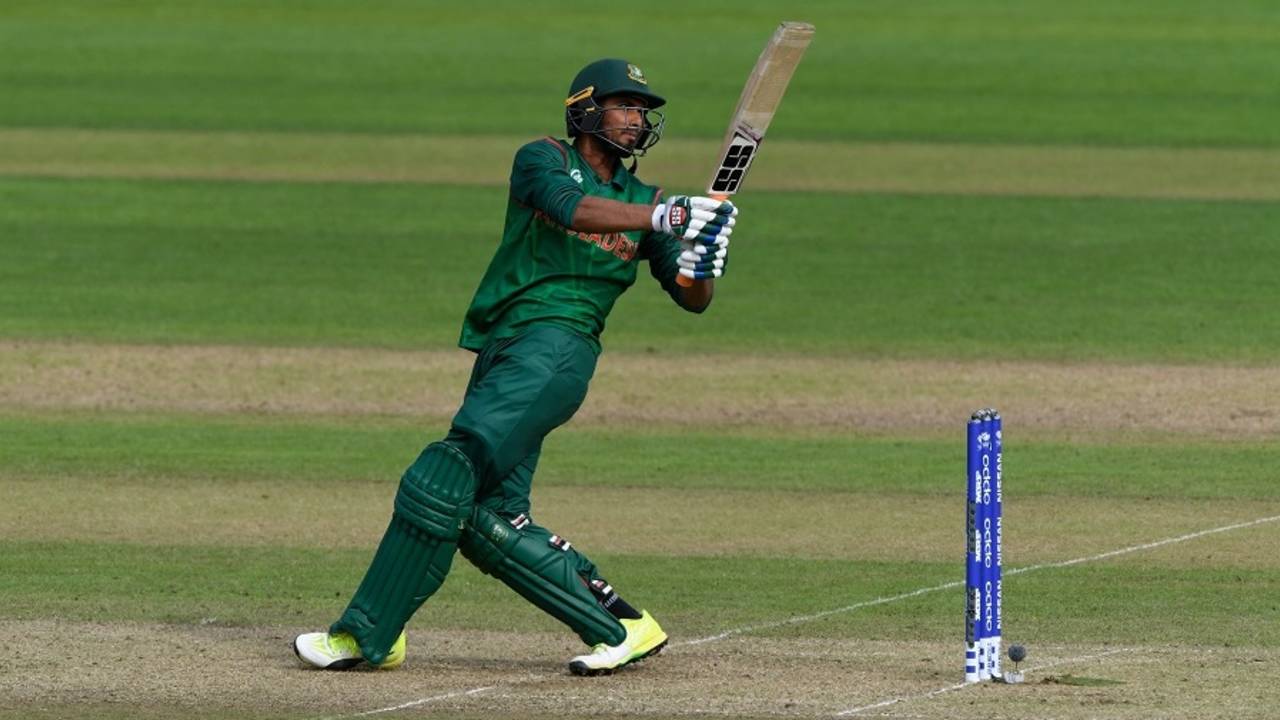 Mahmudullah swivels on the back foot and pulls, New Zealand v Bangladesh, Group A, Champions Trophy 2017, Cardiff, June 9, 2017