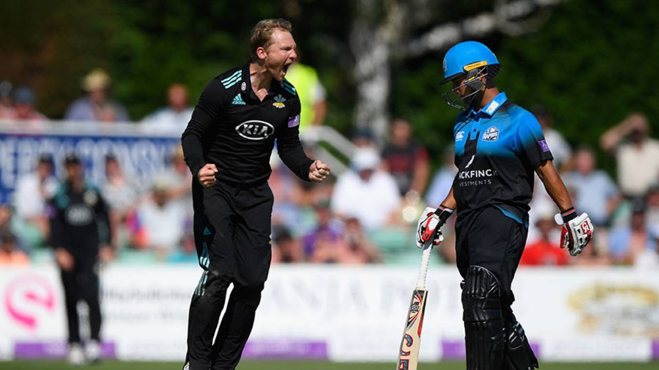 Gareth Batty collected a five-wicket haul, Worcestershire v Surrey, Royal London Cup, semi-final, New Road, June 17, 2017