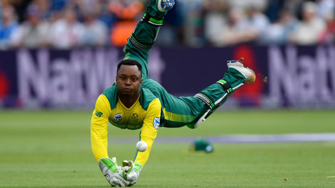 Mangaliso Mosehle failed to take a difficult running chance off Jason Roy's top-edged pull, England v South Africa, 3rd T20I, Cardiff, June 25, 2017
