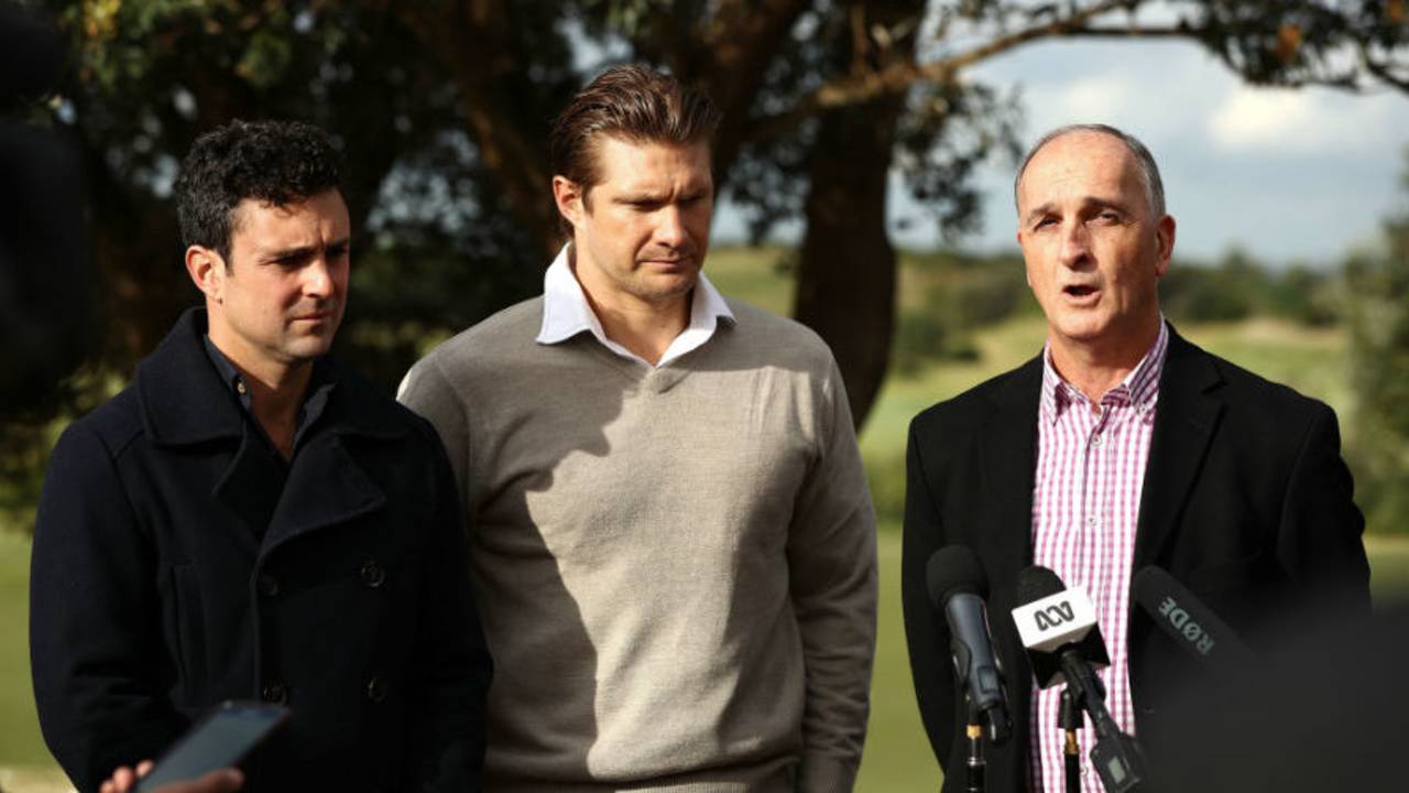 Ed Cowan, Shane Watson and ACA President Greg Dyer at ACA's golf day celebration in Sydney&nbsp;&nbsp;&bull;&nbsp;&nbsp;Getty Images