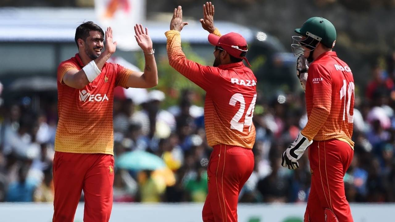 Graeme Cremer celebrates with team-mates after taking out Niroshan Dickwella, Sri Lanka v Zimbabwe, 2nd ODI, Galle, July 2, 2017