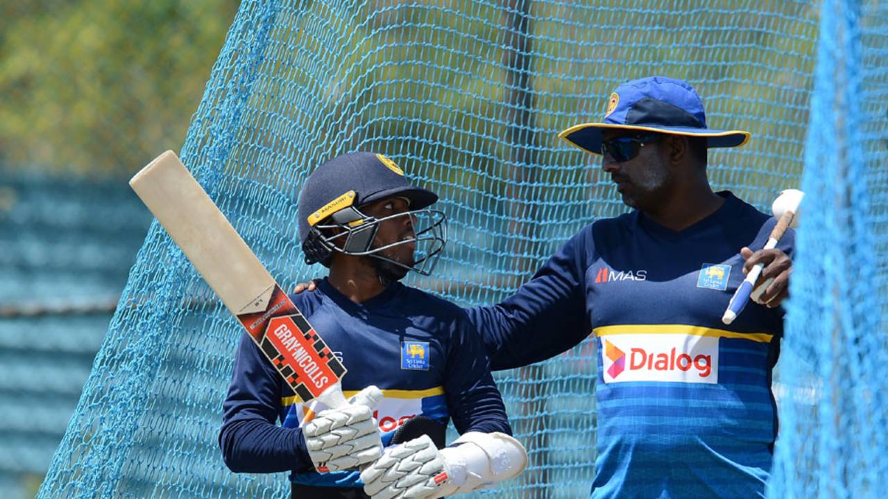 Kusal Mendis has a word with Sri Lanka batting coach Avishka Gunawardene