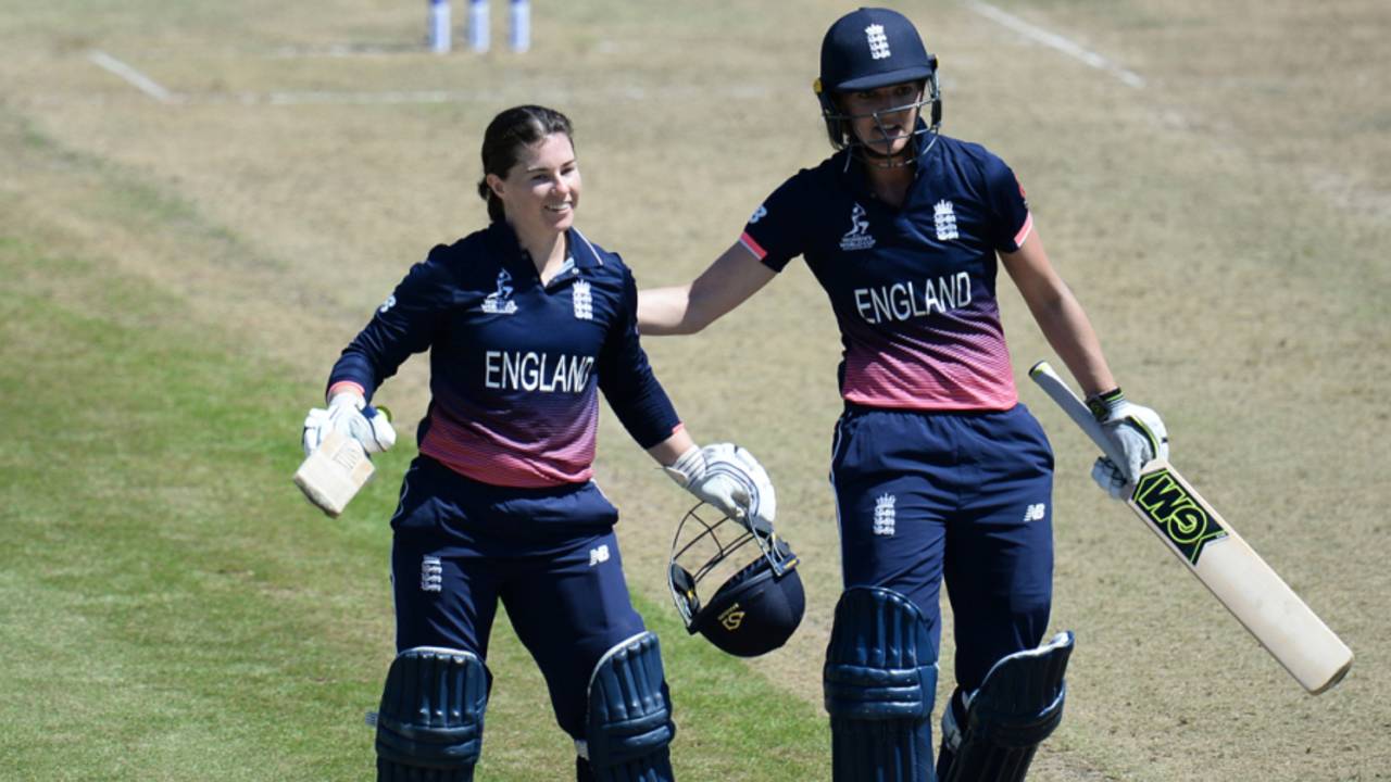 Tammy Beaumont and Sarah Taylor added 275 off 209 balls in a thrilling stand against South Africa&nbsp;&nbsp;&bull;&nbsp;&nbsp;Getty Images/ICC