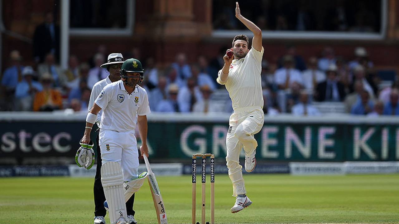 Mark Wood returned to the Test side for the first time since October 2015 but it was a brief comeback&nbsp;&nbsp;&bull;&nbsp;&nbsp;Getty Images