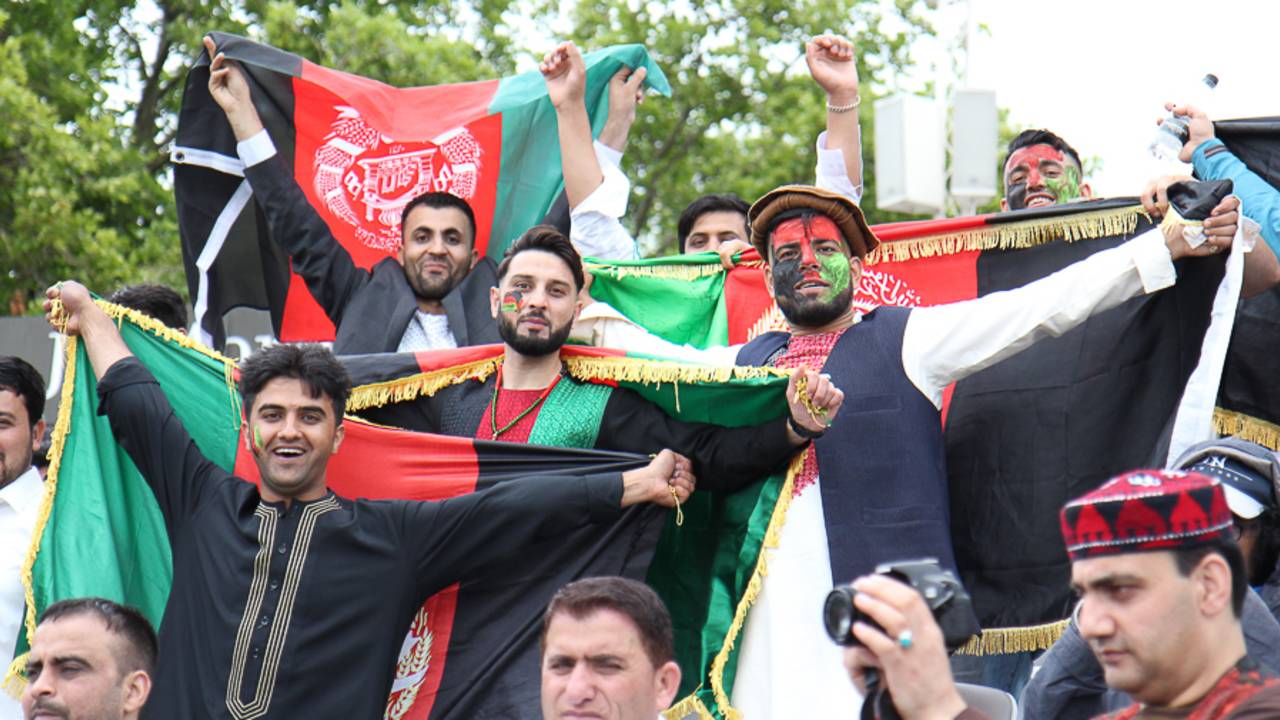 Afghanistan fans show their colours&nbsp;&nbsp;&bull;&nbsp;&nbsp;Peter Della Penna