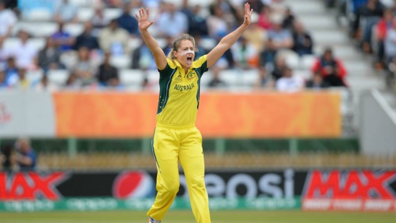 Ellyse Perry goes up in appeal&nbsp;&nbsp;&bull;&nbsp;&nbsp;Getty Images