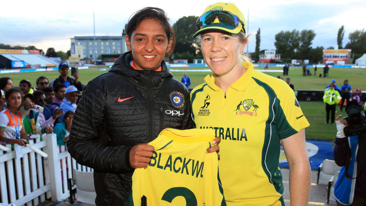 All smiles: Harmanpreet Kaur and Alex Blackwell, Australia v India, Women's World Cup, semi-final, Derby, July 20, 2017