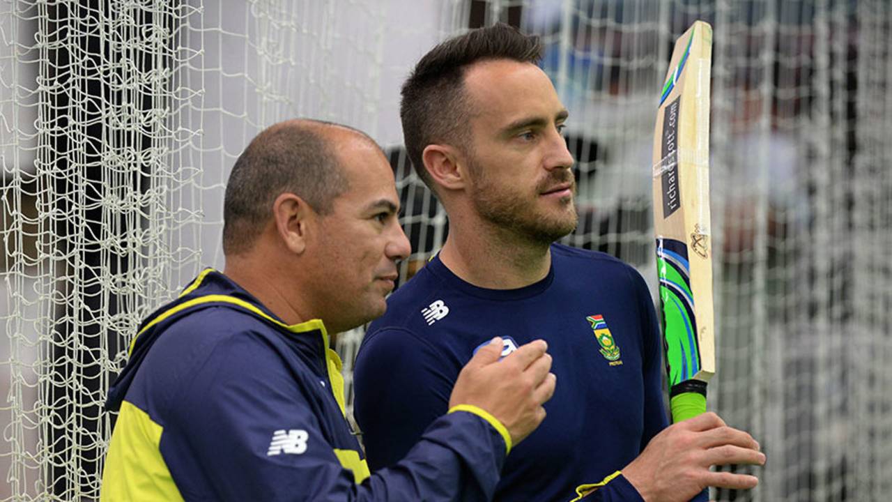 Faf du Plessis with coach Russell Domingo&nbsp;&nbsp;&bull;&nbsp;&nbsp;Getty Images