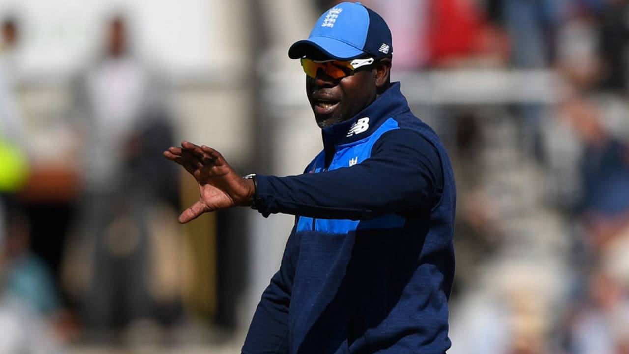 England bowling coach Ottis Gibson has been linked with taking charge of South Africa, England v South Africa, 4th Investec Test, Old Trafford, 2nd day, August 5, 2017